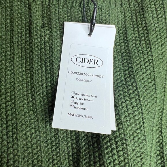 Cider Crop Sweater Tank Knit Size L Green Pink Heart NWT - Picture 6 of 6